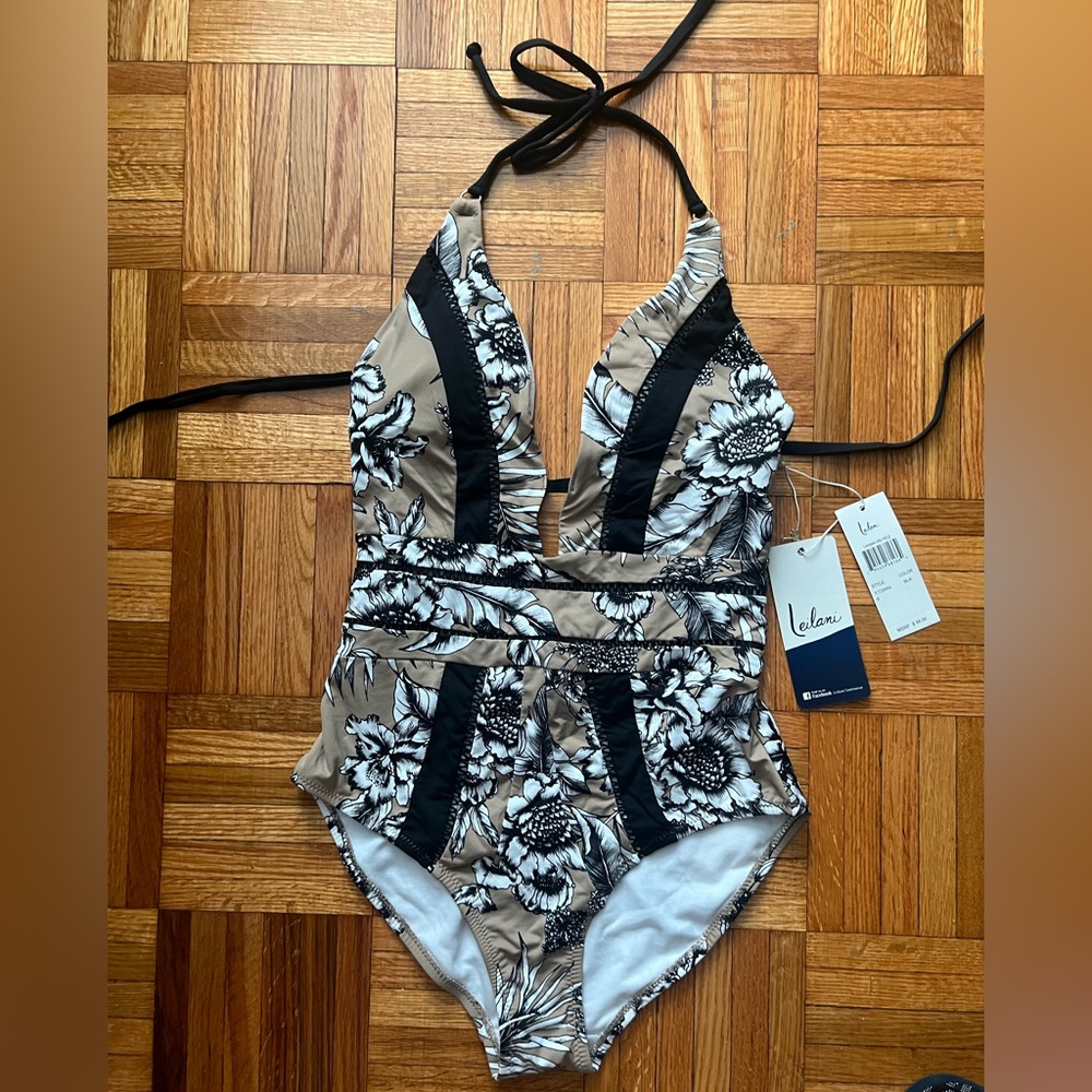 Leilani one piece swimwear size 6 NWT